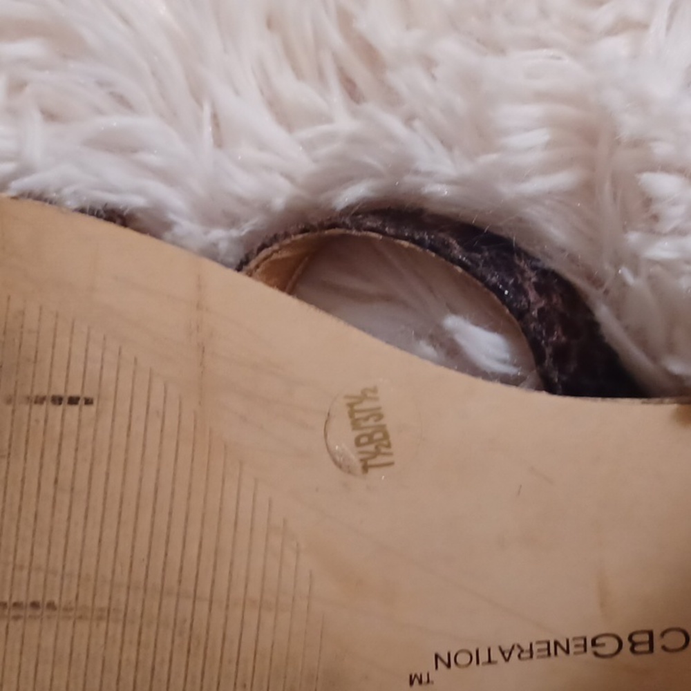 🌻🌻🌻SUPER CUTE SANDALS - Picture 6 of 7